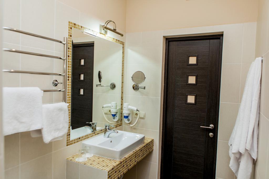 Chisto Hotel جومل الغرفة الصورة