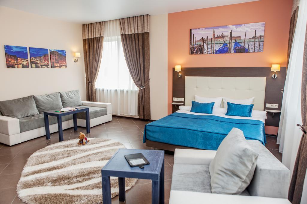 Chisto Hotel جومل الغرفة الصورة
